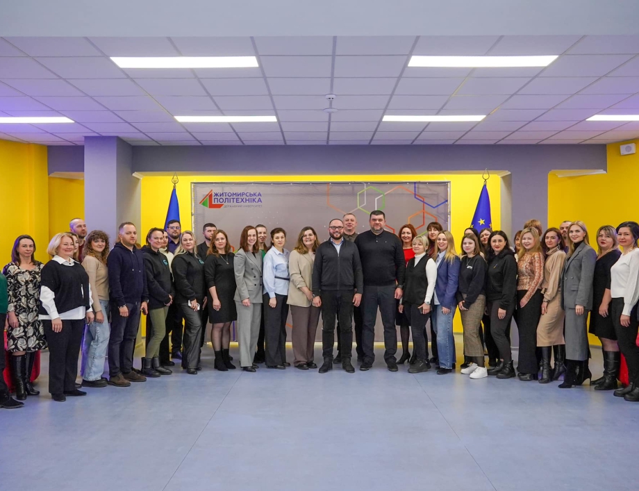Тренінг для тих, хто допомагає дітям пережити травму