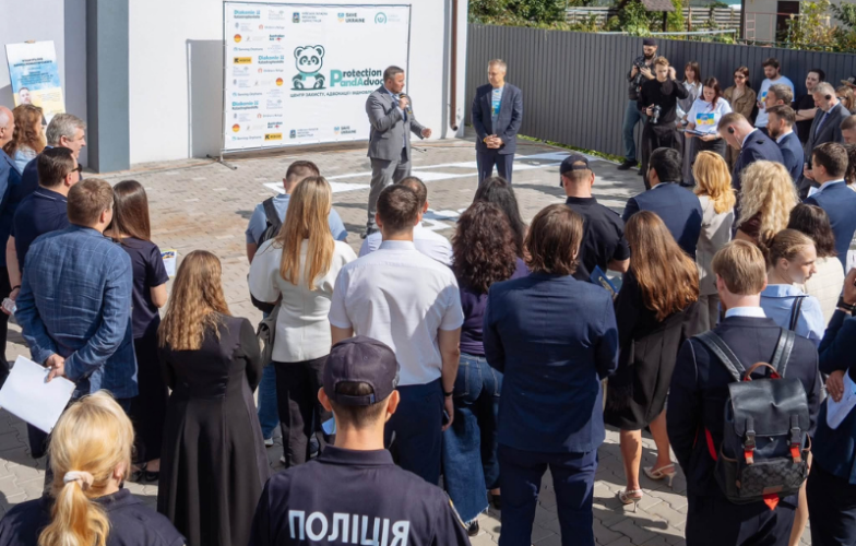 PANDA: на Київщині відкрили перший в Україні комплексний центр захисту дітей, які постраждали від насильства